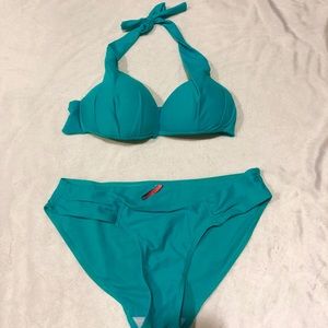 Teal swimsuit💚